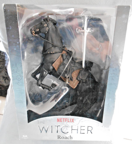 Figurine cheval sorcier