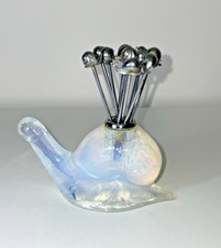 Piques  escargots  en verre  opalescent.