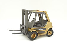 Schuco SB 1/24 - Linde Forklift Forklift Gold