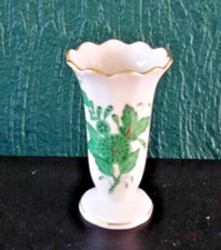 vase miniature en porcelaine herend hungary