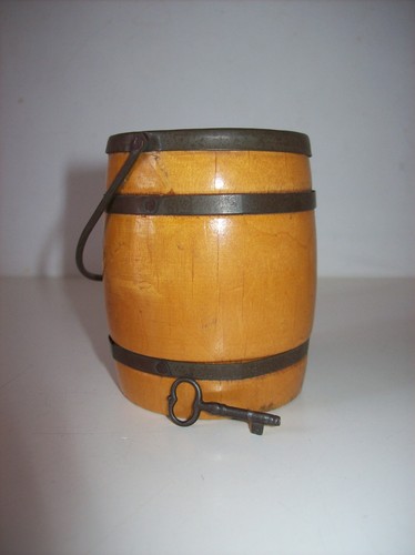 Ancienne tirelire forme - tirelire,