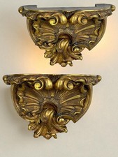 PAIRE DE GRANDES CONSOLES D'APPLIQUE EN BOIS DORÉ ET SCULPTÉ EPOQUE NAPOLEON III