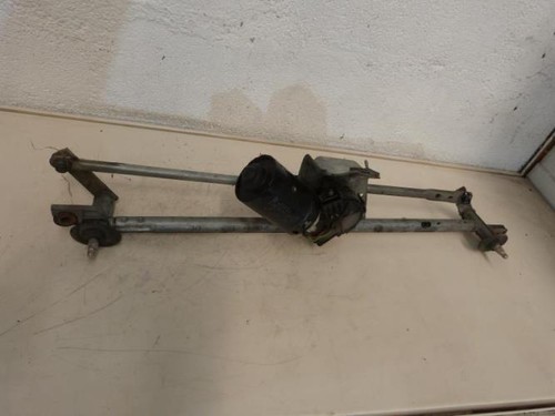 Moteur essuie glace avant