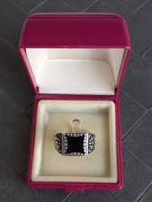 bague chevalière onyx noire