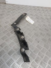 Support de pare chocs arriere