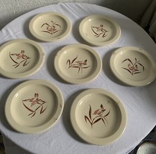 7 Assiettes Plates Decor