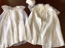 Ensemble De Bapteme Avec Broderie