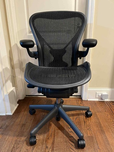 Herman miller aeron - miller,