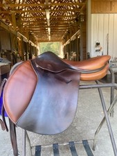 2016, 17" BUTET close contact jumping saddle - Great condition