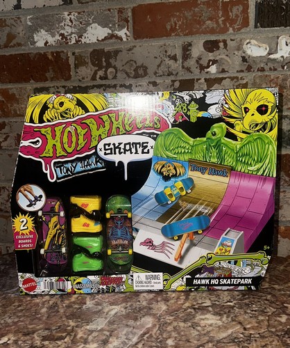 Hot wheels finger board - -,