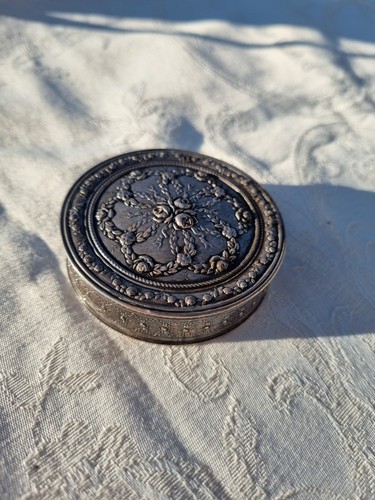 Ancienne petite boite argent - boite,