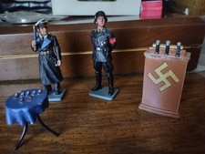 King Country Donitz  Retired ...Guard...Podium And Table With Medals