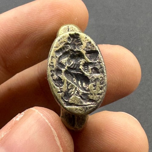 Belle bague ancienne - , romaine