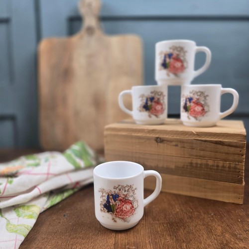 Rare lot tasses - de,