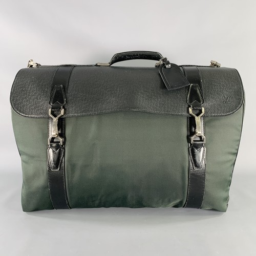 Louis vuitton taiga portable - louis,