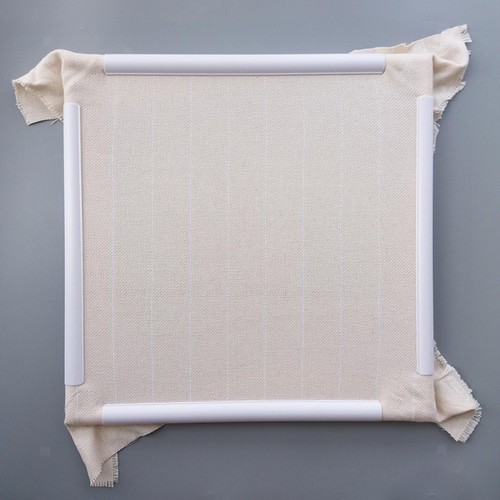Clip broderie plastique - clip,