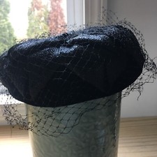 Vintage Mary Coene New York Fascinator Black Pillbox Women's Cap Hat w/ Mesh Net
