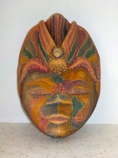 Masque de JAVA en bois