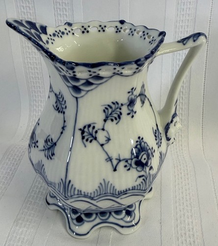 Royal copenhagen blue - royal,
