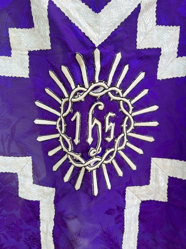 Chape violette croix xix - xix, eme