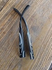 Branches de lunettes Dilem noires et blanches