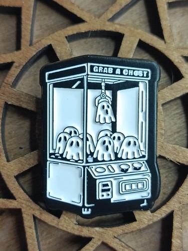 Pin machine pince - pin’s,