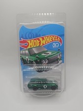 Hot Wheels 2018 Legends Tour '71 Datsun Bluebird 510 Wagon with Protector 