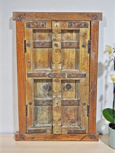 Ancien bois mural - en,