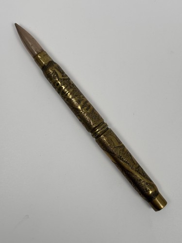 Ancien porte plume poilu - ancien,