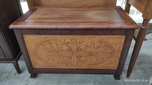 Maie coffre malle ancienne - /,