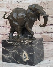 Art Déco Faune Éléphant par