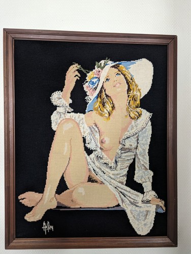 Rare tapisserie pin - rare,