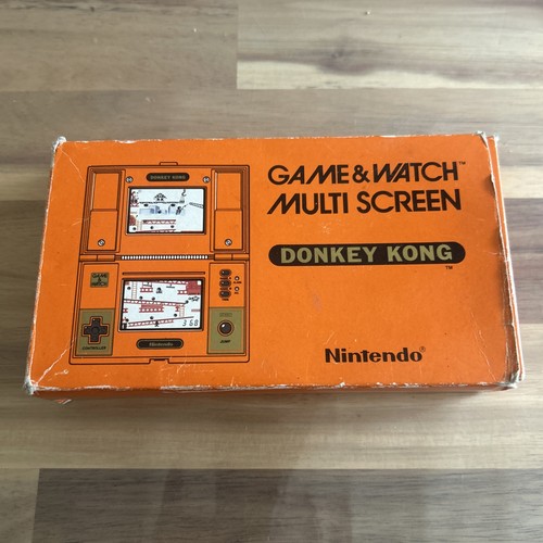 Nintendo game watch - &,