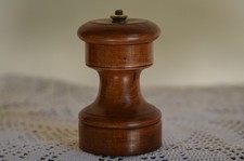 Rare moulin a poivre en buis