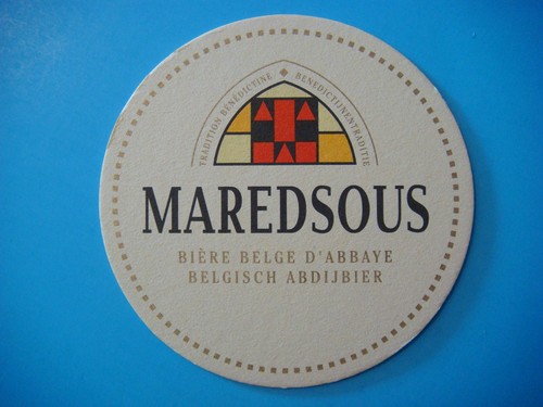 Bière bar pub dessous - bière,