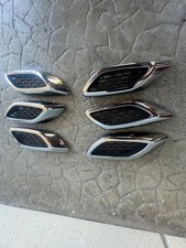 670040331 Grille d'ailes