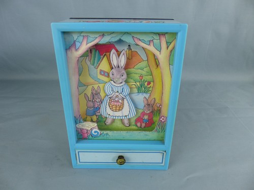 Ancienne boite musique - a, lapin