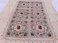 Couvre-lit indien brodé