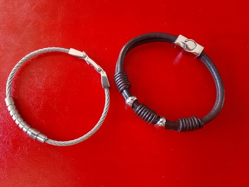 Lot bracelets homme - 2, lotus