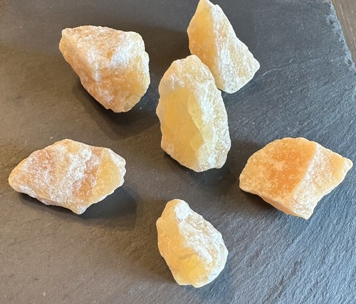 Pierre brute calcite miel - brute, 200g