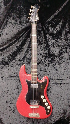 Guitare basse électrique