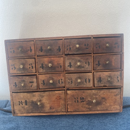 Ancien petit meuble - , metier