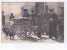 TOURS: les petits métiers de