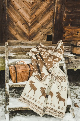 Couverture polaire pour lit - , et