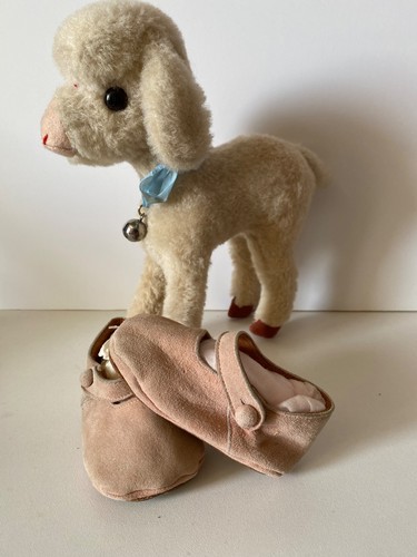 Ancienne chaussure rose - ancienne,