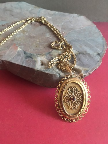 Fin collier chaine - +, pendentif