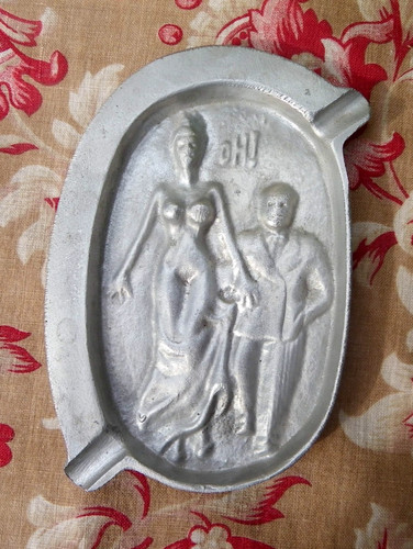 Ancien cendrier humoristique - ancien,