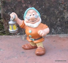 BULLYLAND WALT DISNEY FIGURE / SNOW WHITE AND THE 7 DWARFS ~ PROF