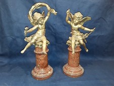 Cassolette en régule et marbre pour pendule, non signé, cherubin angelot