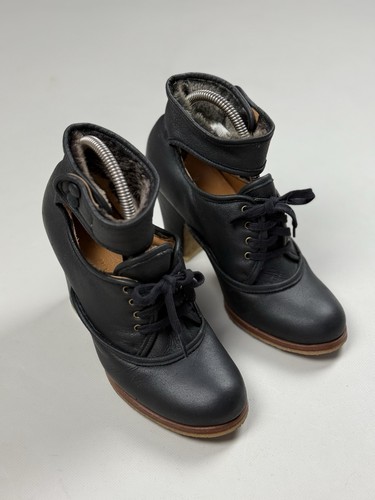 Bottes talons cuir pour - à,